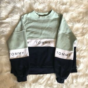 Tommy Hilfiger Oversized Womens Sweatshirt